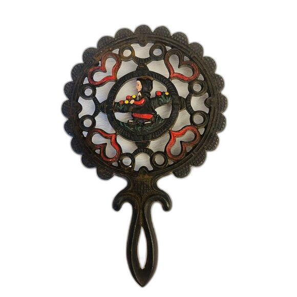 Cast Iron Footed Trivet Amish Girl & Hearts JZH 1952 20 Multicolor Insert VTG - Picture 1 of 7